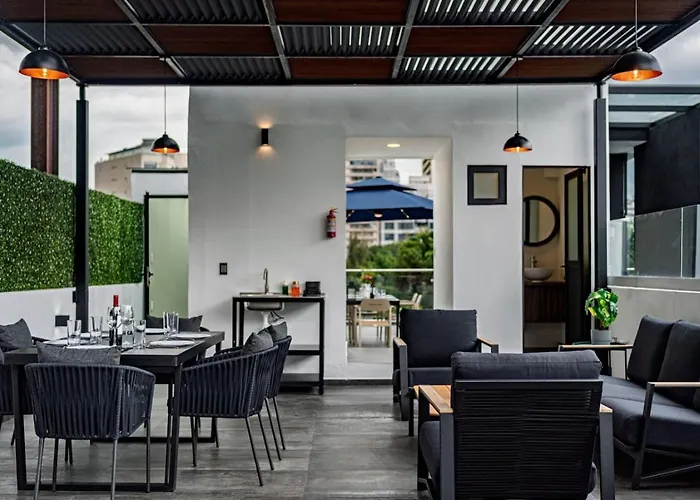 Apartamento Friends & Family 2-unit Combo, Rooftop Views *