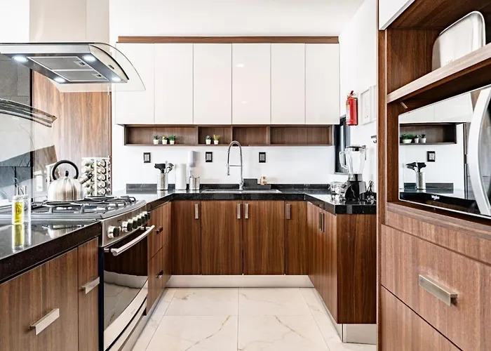 Apartamento Friends & Family 2-unit Combo, Rooftop Views